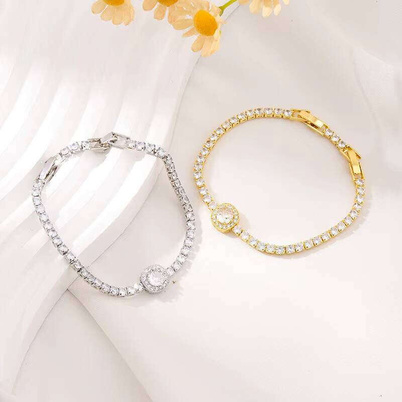 Luxurious Women's gold Red and White Glamorous Fashion Lucky Four-Leaf Tennis Diamond Colorful VVS Moissanite Clover Bracelet