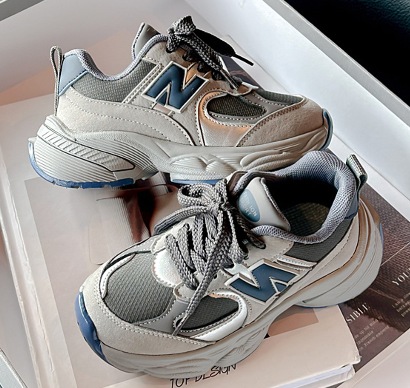 Boys' shoes are versatile children's foreign style girls' dad shoes are versatile with thick soles