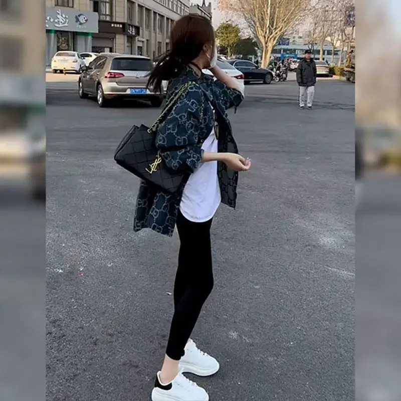 Spring Autumn Letter Print Denim Jacket Jean for Women Vintage Long Sleeve Jeans Coat Loose Tops Highend Shirts Chic 251231