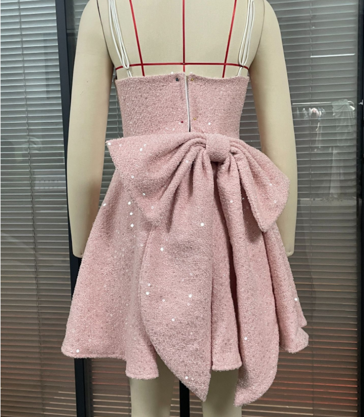 A large bow party dress with a European and American style