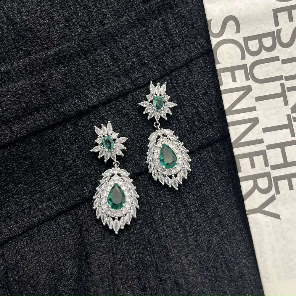 Retro luxury inlaid phoenix tail feathers Green gemstone water droplet earrings for women high-end earring wedding jewelry