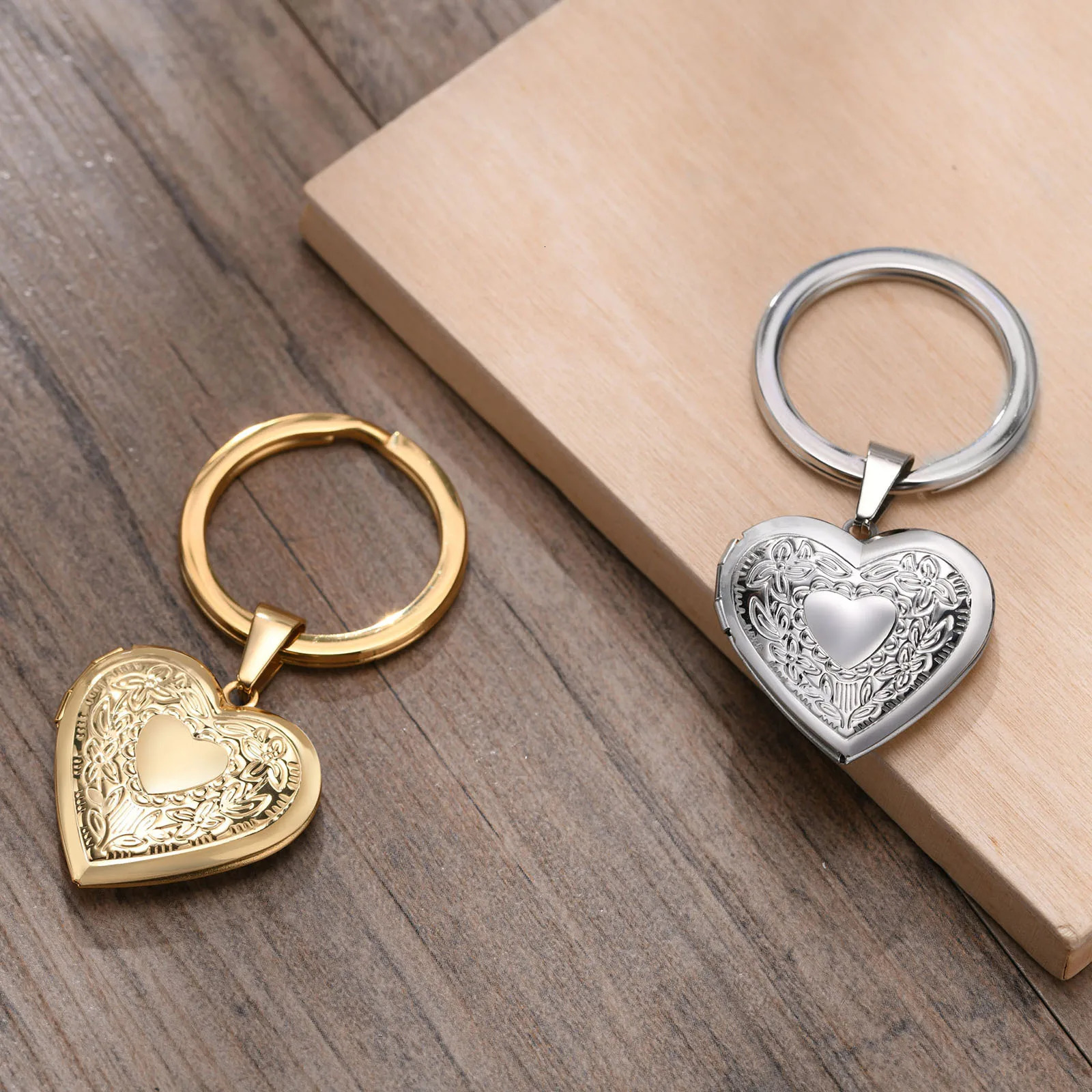 Gold Color Heart Keychain Po and Text Engraved Stainless Steel Charm Keyring Mothers Day Gift 251230