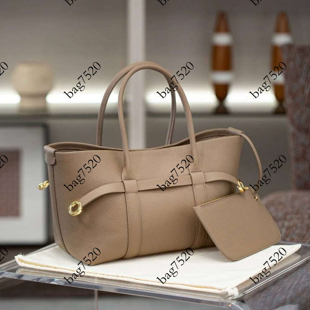 Light luxury new minimalist and versatile tote bag, fashionable women's single shoulder handbag Pingshuo