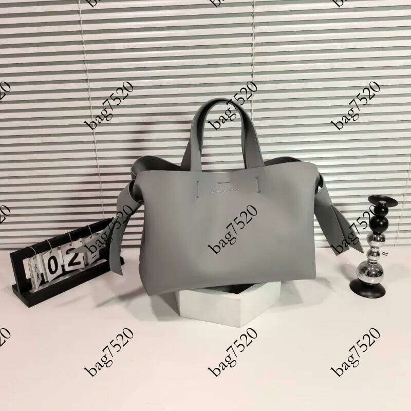 2026 new Swedish niche bow tote handbag, shoulder crossbody bucket bag, women's bag Pingshuo