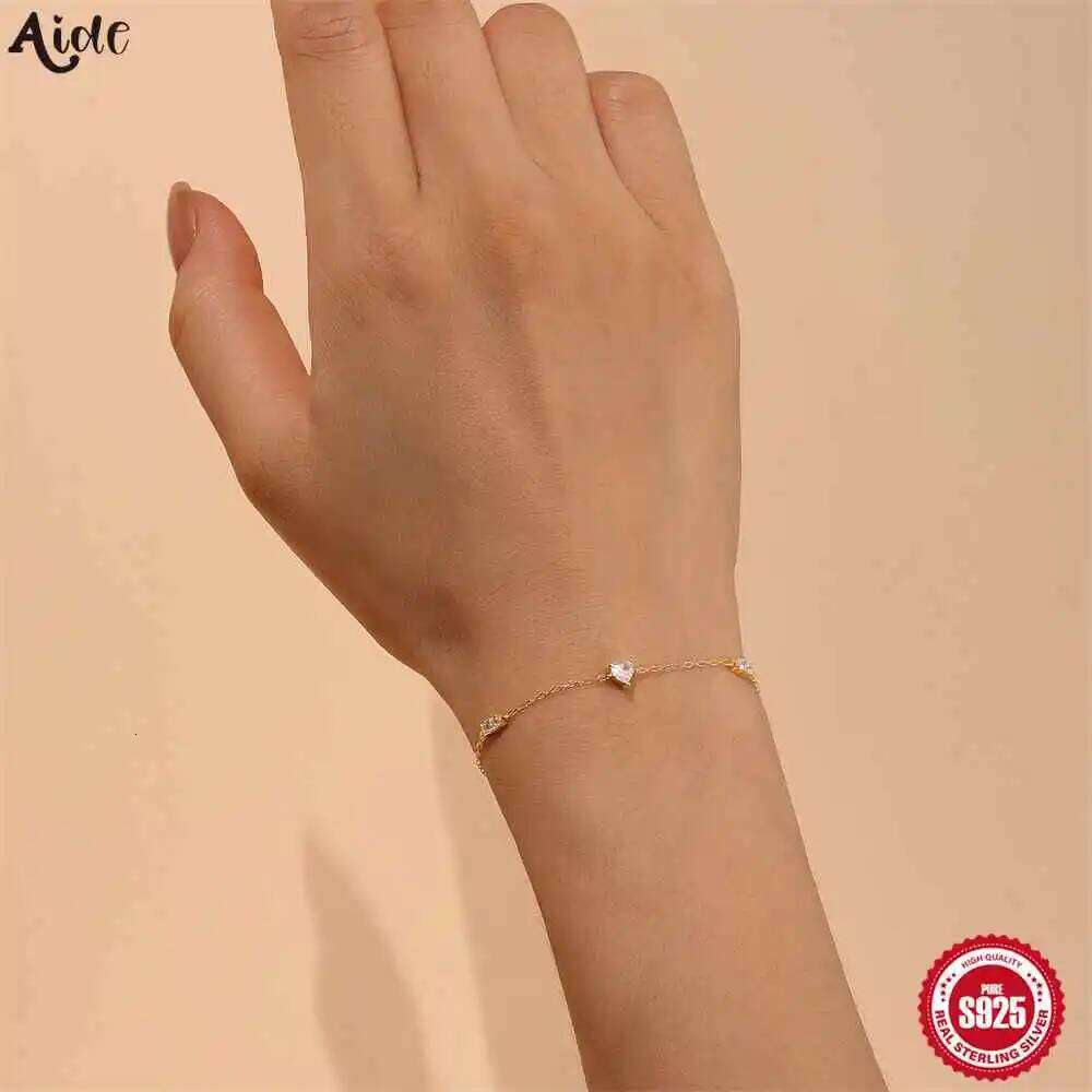 Aide 925 SilverBezel Round Sparkling Clear Cubic Zirconia Stackable Charm Fashion Bracelet For Women Xmas Party Gifts Jewelry