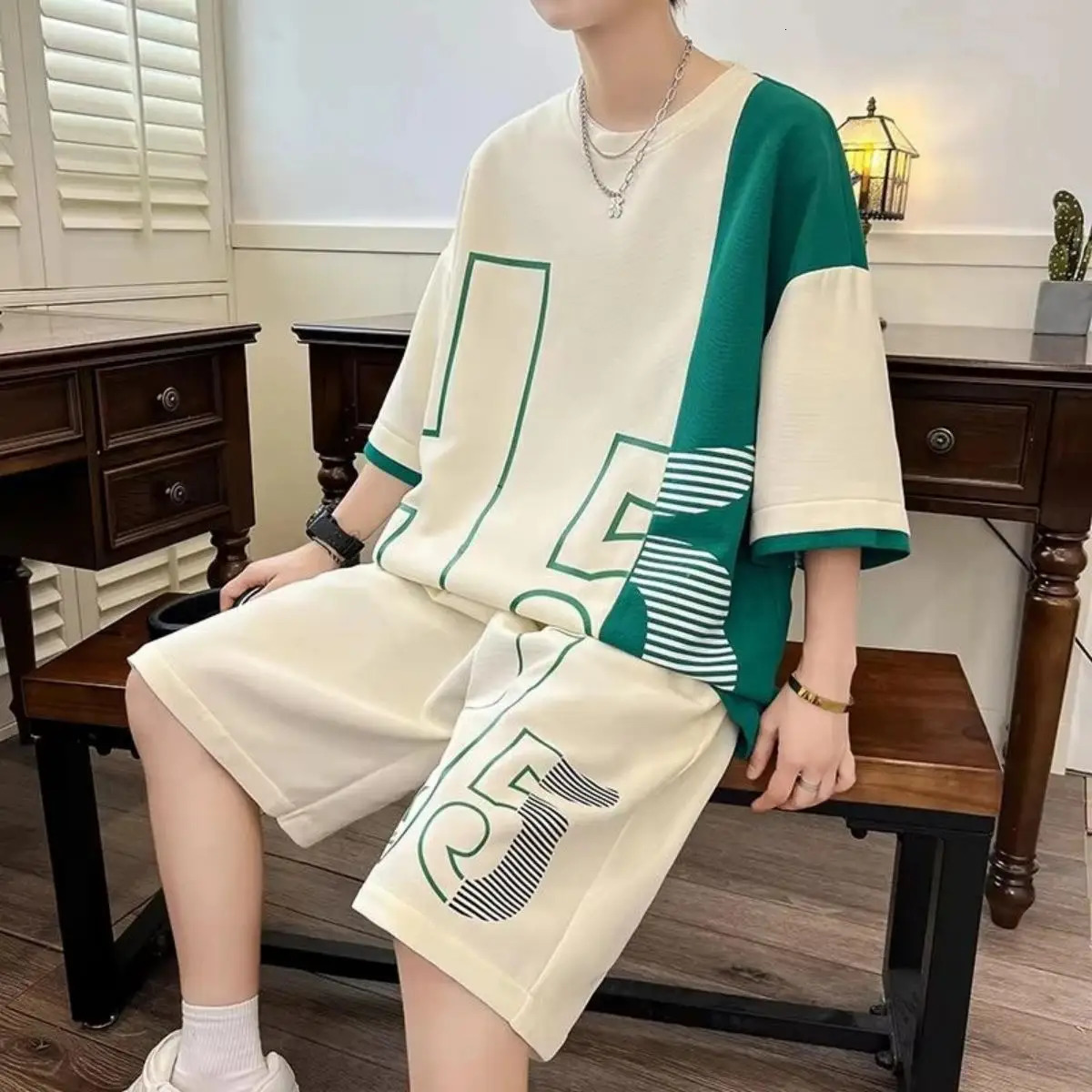 Summer fashion mens personalized letter print comfortable breathable round neck Tshirt shorts set outdoor street style outfit 251230