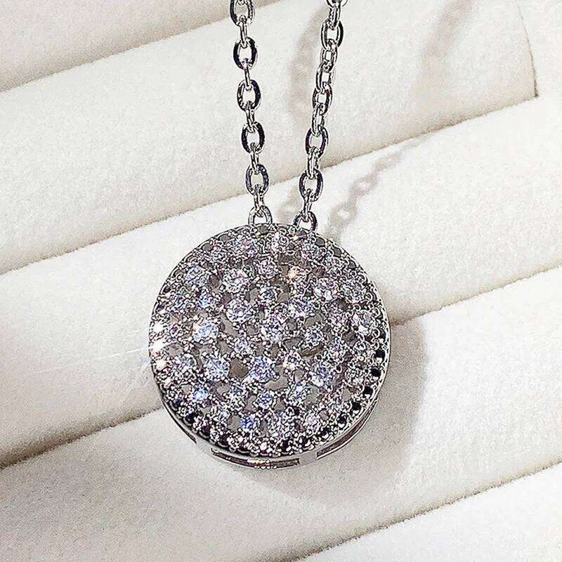 Huitan Full Dazzling CZ Stone Round Shaped Pendant Necklace Silver Color O Chain Luxury Wedding Accessories Women Trendy Jewelry