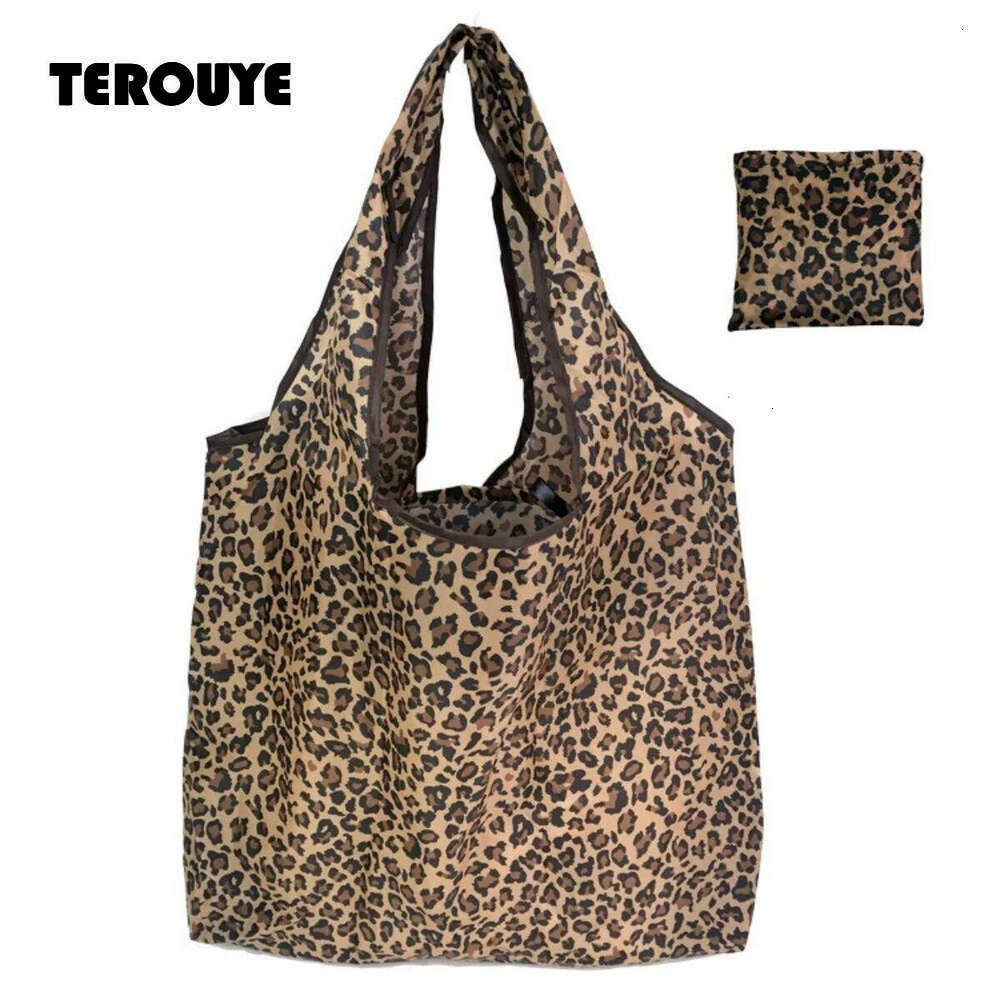 Large Capacity Leopard Print Hand Shopping Bag Women's Daily Folding Handbag TEROUYE