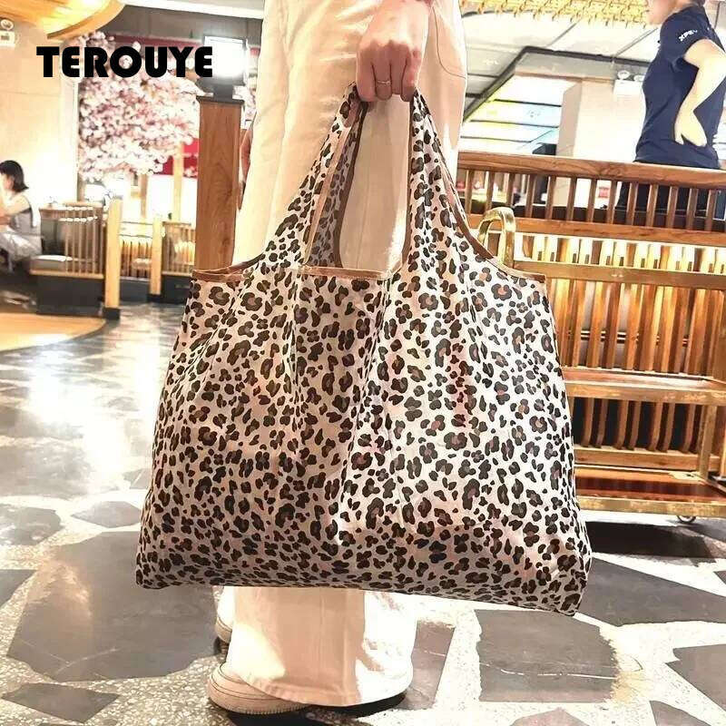 Large Capacity Leopard Print Hand Shopping Bag Women's Daily Folding Handbag TEROUYE