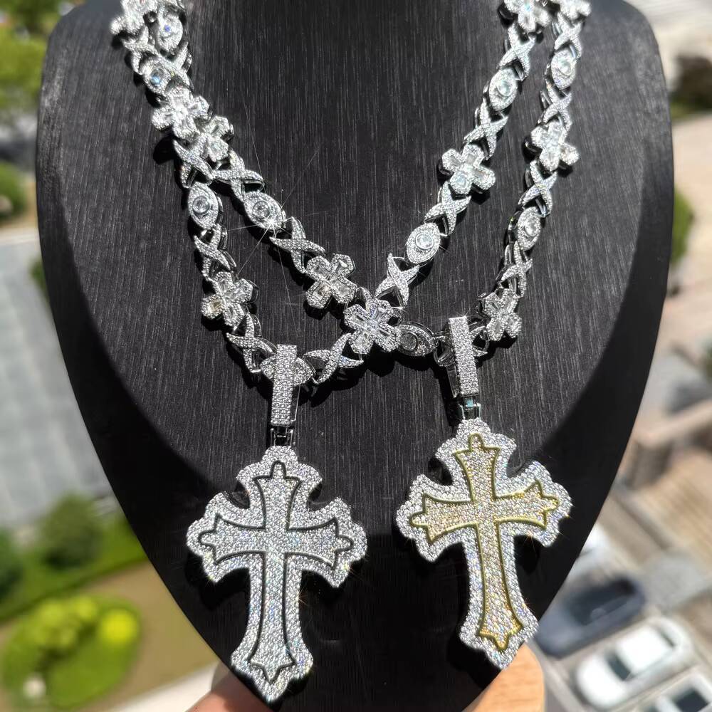 Baguette Iced Heart Pendent New Design Fashion Jewelry Necklaces Cute Classical Simple Wholesale Price Women Jewelry