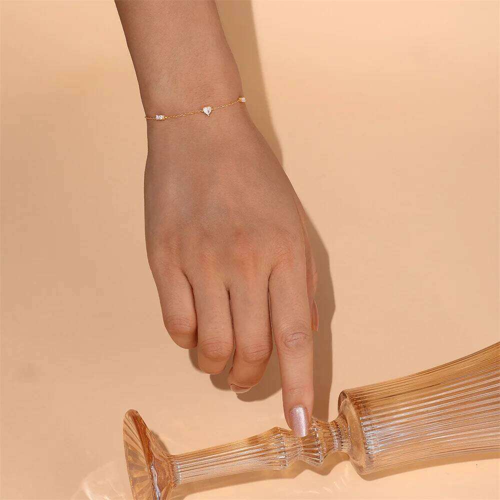 Aide 925 SilverBezel Round Sparkling Clear Cubic Zirconia Stackable Charm Fashion Bracelet For Women Xmas Party Gifts Jewelry