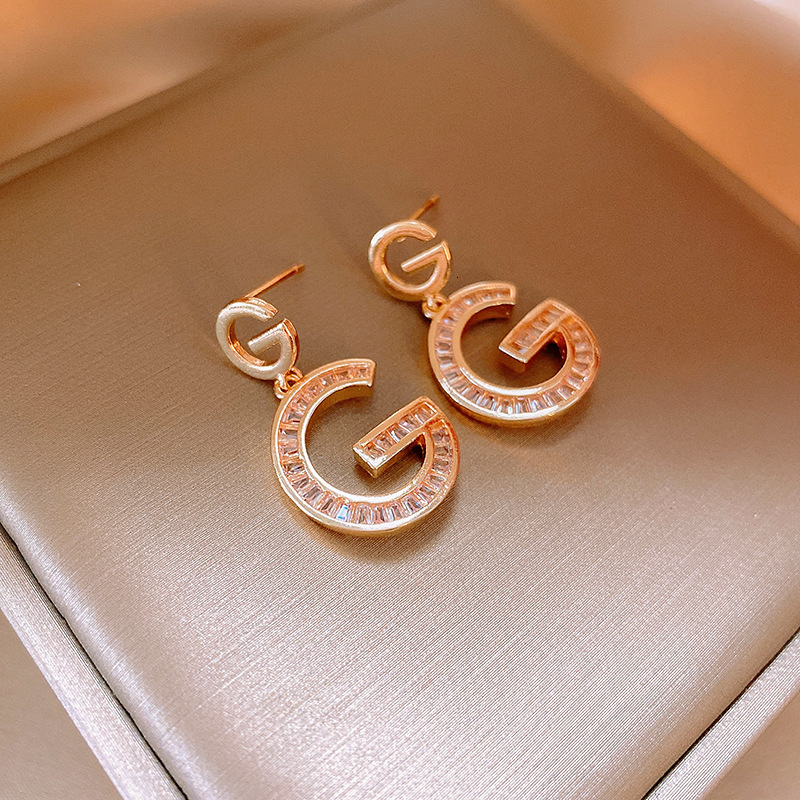 Luxury Brand Designer Jewelry Real Gold Plated Silver Needle Zircon Letter Earrings Vintage High-End Fashion Stud Earrings Niche Temperament Versatile