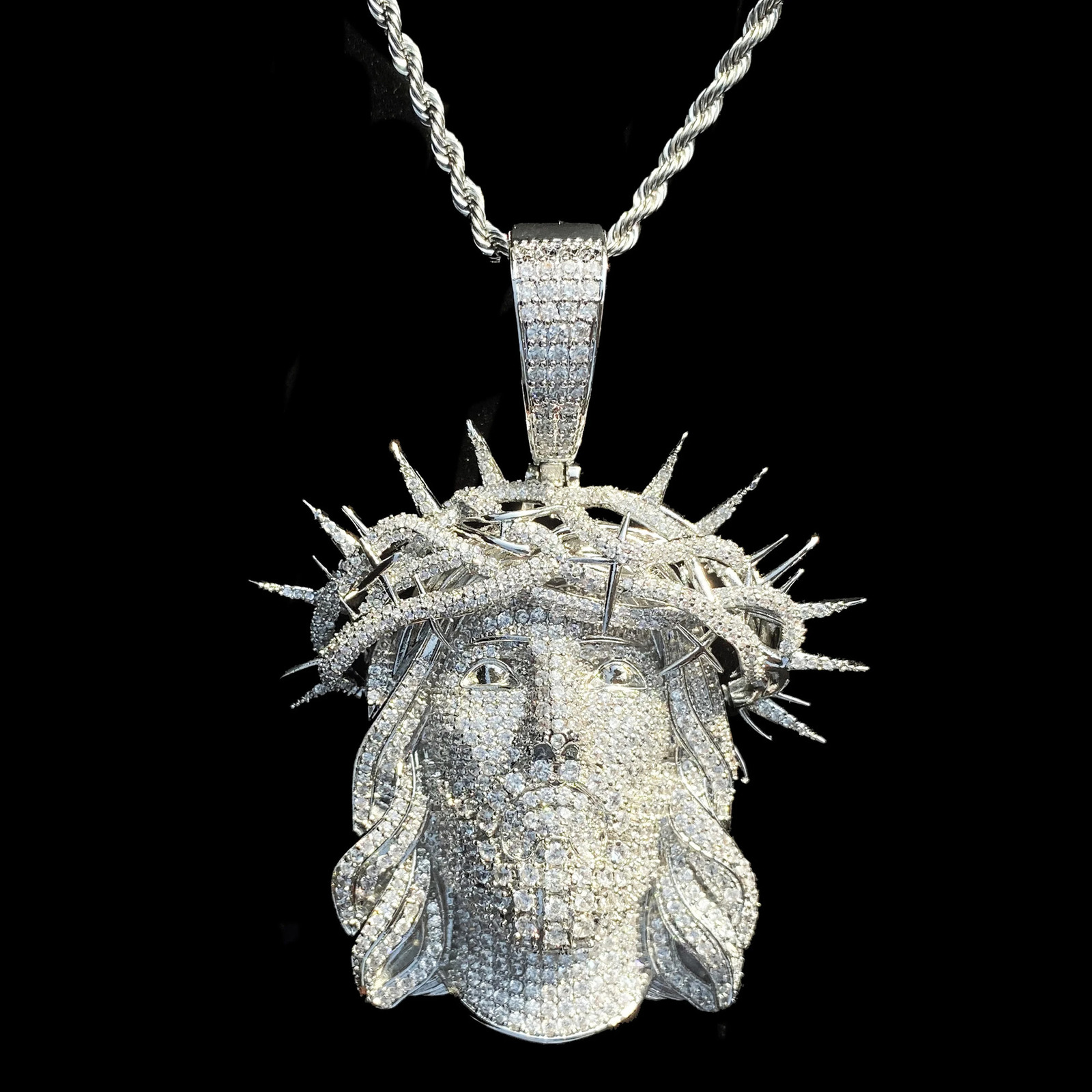 Aokaishen Iced Out Ratten Jesus Necklace Pendant for Men Prong Setting Cubic Zirocnia Hip Hop Jewelry 251230