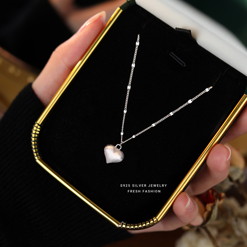 S925 Sterling Silver Brushed Heart Necklace Pendant for Women, Light Luxury, Niche, Simple, High-end, Heart-shaped, Versatile Collarbone Chain Wholesa