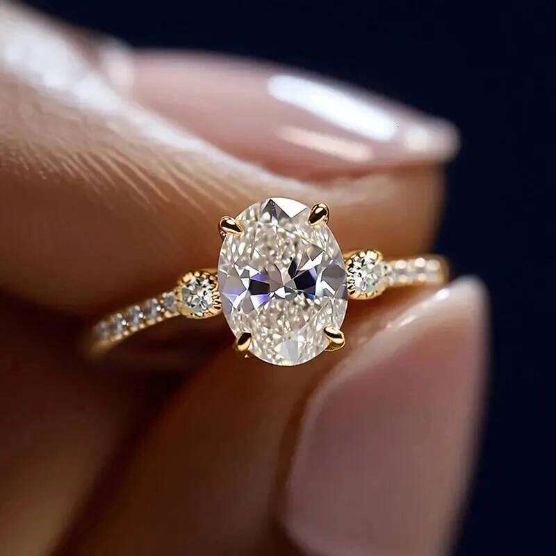 Huitan Classic Oval Cubic Zirconia Wedding for Women Gold Color Temperament Elegant Lady Engagement Rings Eternity Jewelry