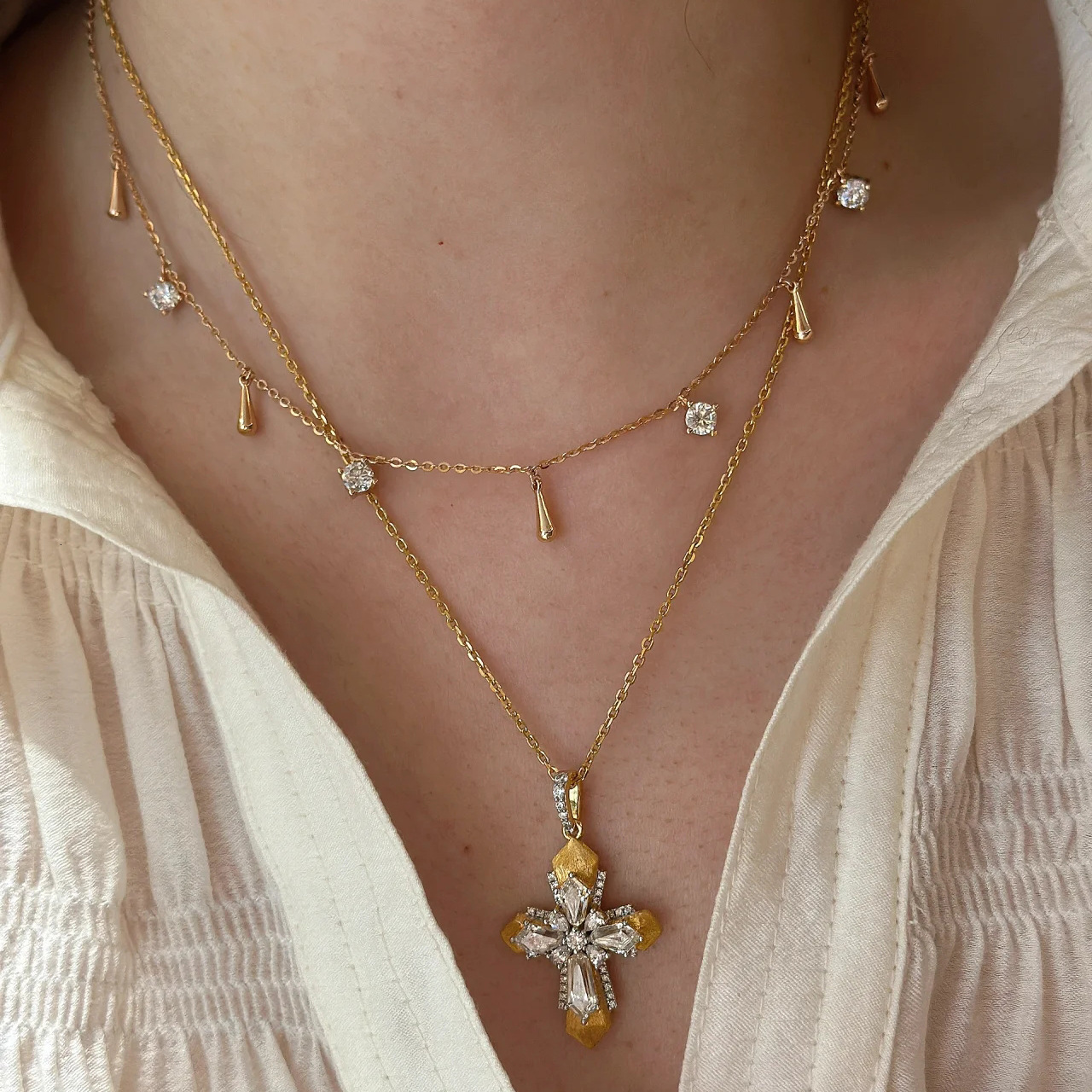 Luxury Brand Designer Jewelry Italian Brushed Craft Vatican Cross Two-Tone Gold Pendant Vintage Rupert's Tears Layered Necklace