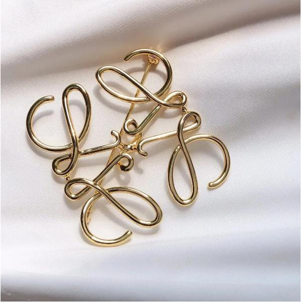 Designer Brand Charm Men Letter Brooches Women Crystal Pearl Brooch Heart Geometric Circle Hollow Design Clothing Suit Pin Lovers Wedding Jewelry