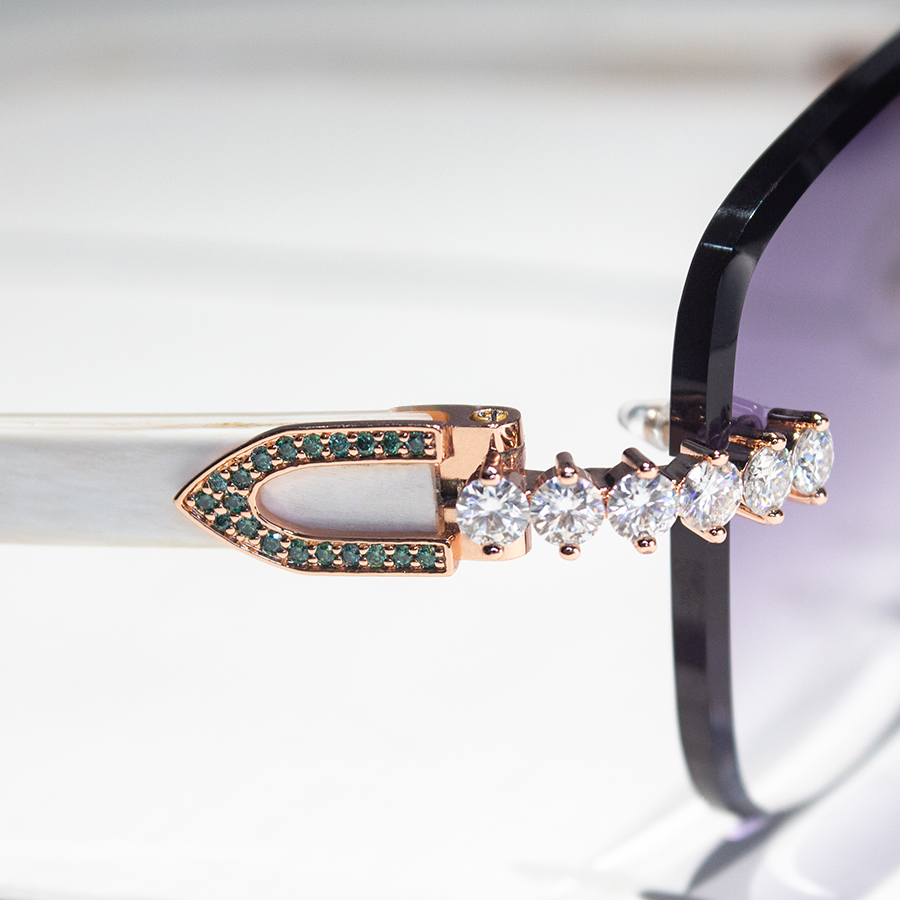 Custom Hip Hop Rapper Luxury Iced Out Mens Glasses Blue Gemstone Baguette Moissanite Rimless Buffalo Horn Sunglasses