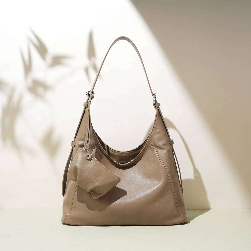 Cowhide Women's Underarm New Niche Design Large Capacity Vintage Commuting Fashion One-Shoulder Crossbody Bag Suotong251222