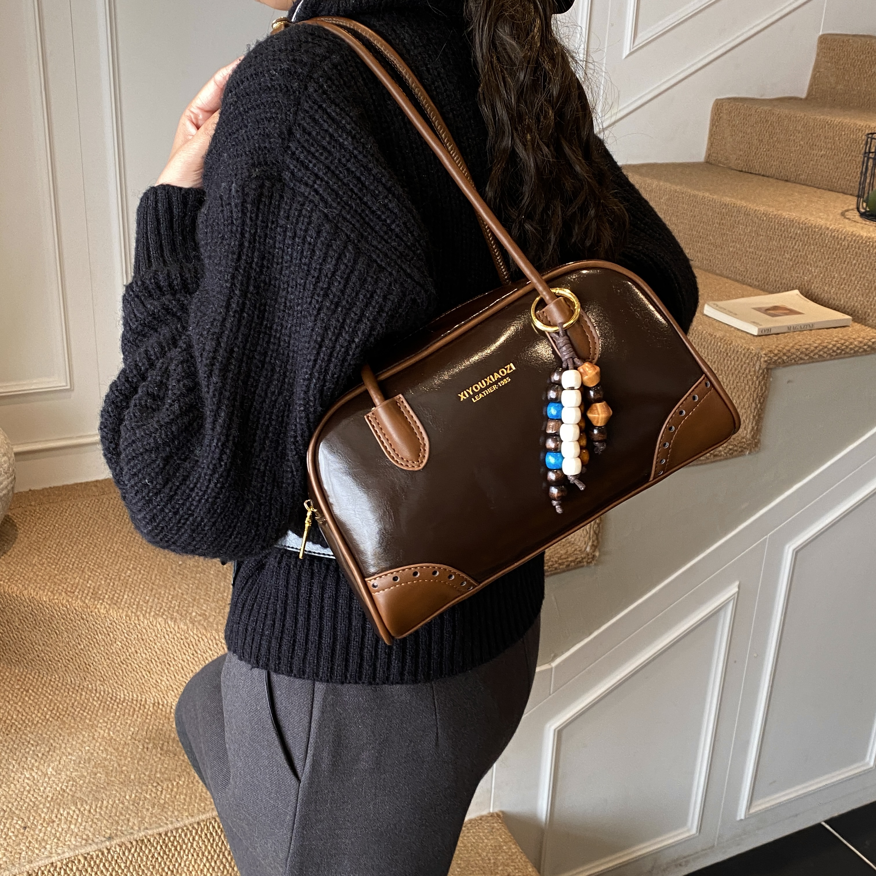 Sophisticated Everyday Carryall Durable Fashionable Cross-body Pouch