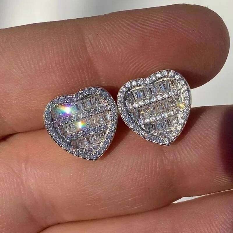 Huitan Bling Crystal Heart Stud for Women Silver Color Exquisite Love Earrings Daily Wear Party Romantic Jewelry