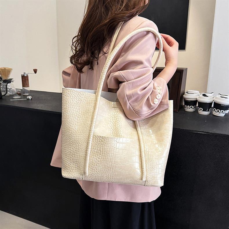 New Design Bag Foreign Trade New Large Capacity Handbag tote bag Women's Bag Large capacity Shoulder Bag Free shipping