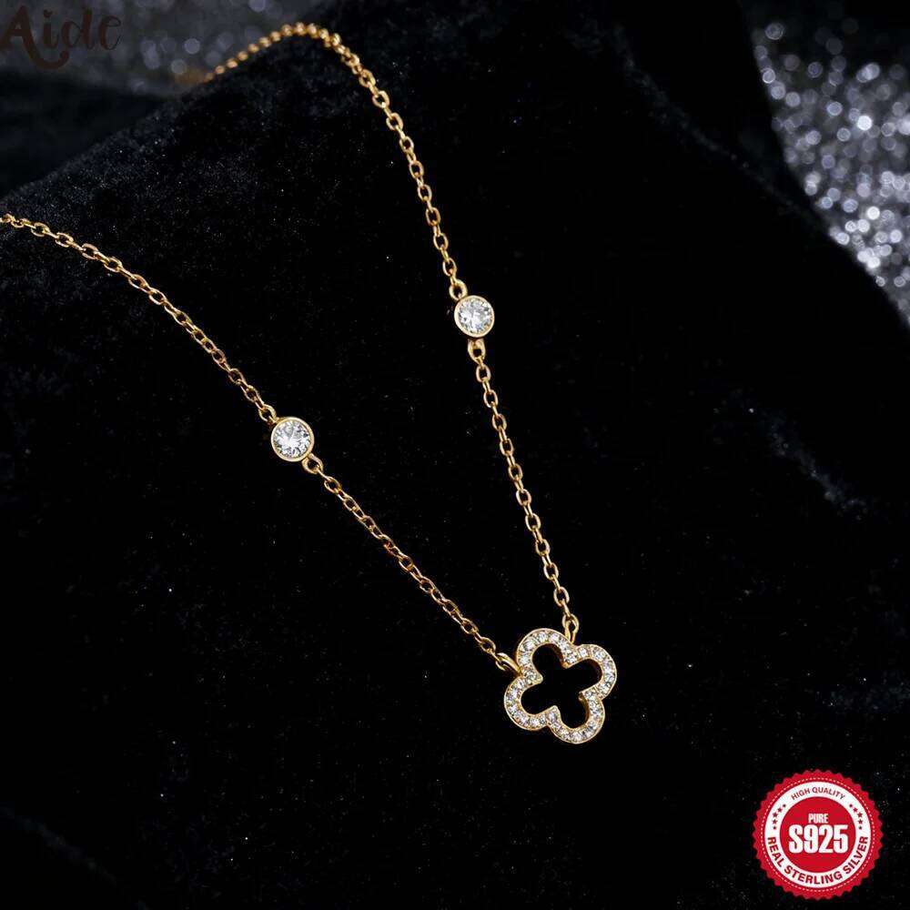 Aide 925 Sterling Silver French Elegance Exquisite Temperament Fashion 18K Gold-Plated Luck Four-Clover Collarbone Chain Female