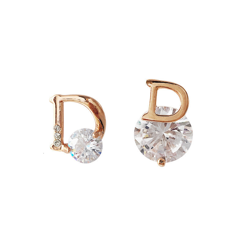 Luxury Brand Designer Jewelry Korean Minimalist Asymmetric D Letter Earrings Internet Celebrity Versatile Small Zircon Earrings Elegant Fashionable Li