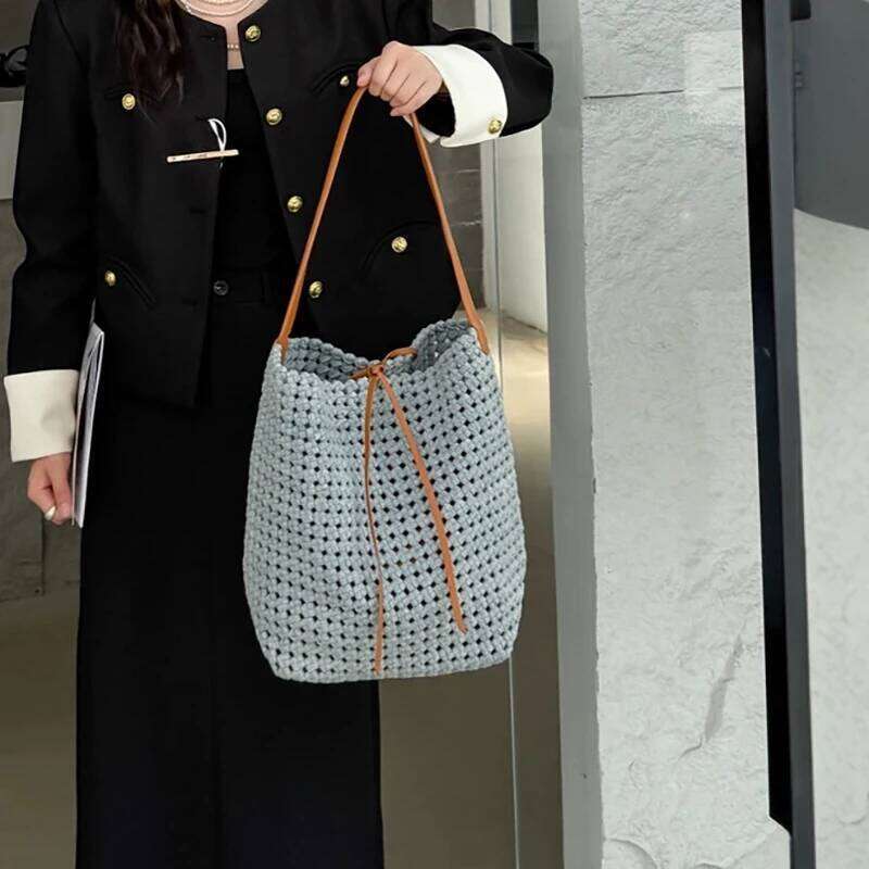 Hand-Woven Denim Bucket New Niche Design Large Capacity Cowhide Shoulder Strap Vintage Women's One-Shoulder Tote Bag Suotong251222