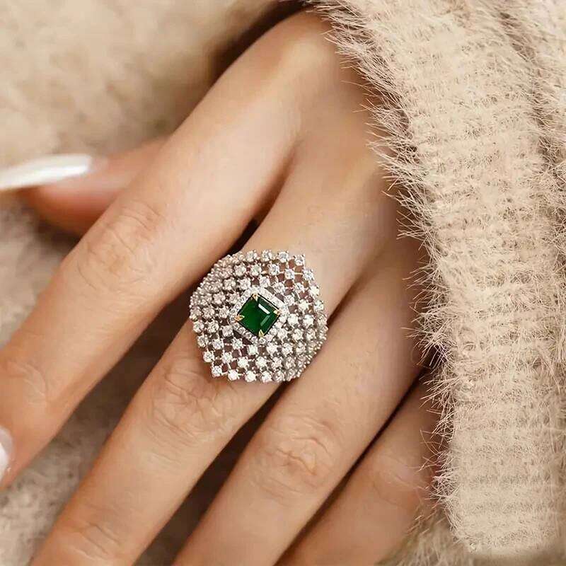 Huitan Bling Geometric with Square Green Cubic Zircon Fashionable Silver Color Finger Rings Luxury Jewelry for Women