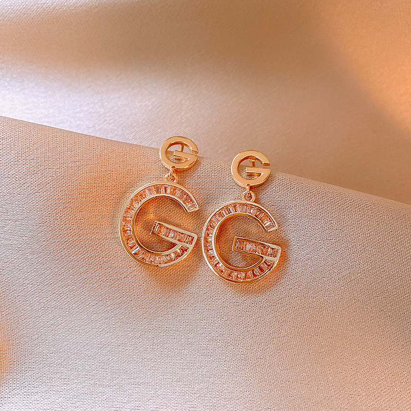 Luxury Brand Designer Jewelry Real Gold Plated Silver Needle Zircon Letter Earrings Vintage High-End Fashion Stud Earrings Niche Temperament Versatile