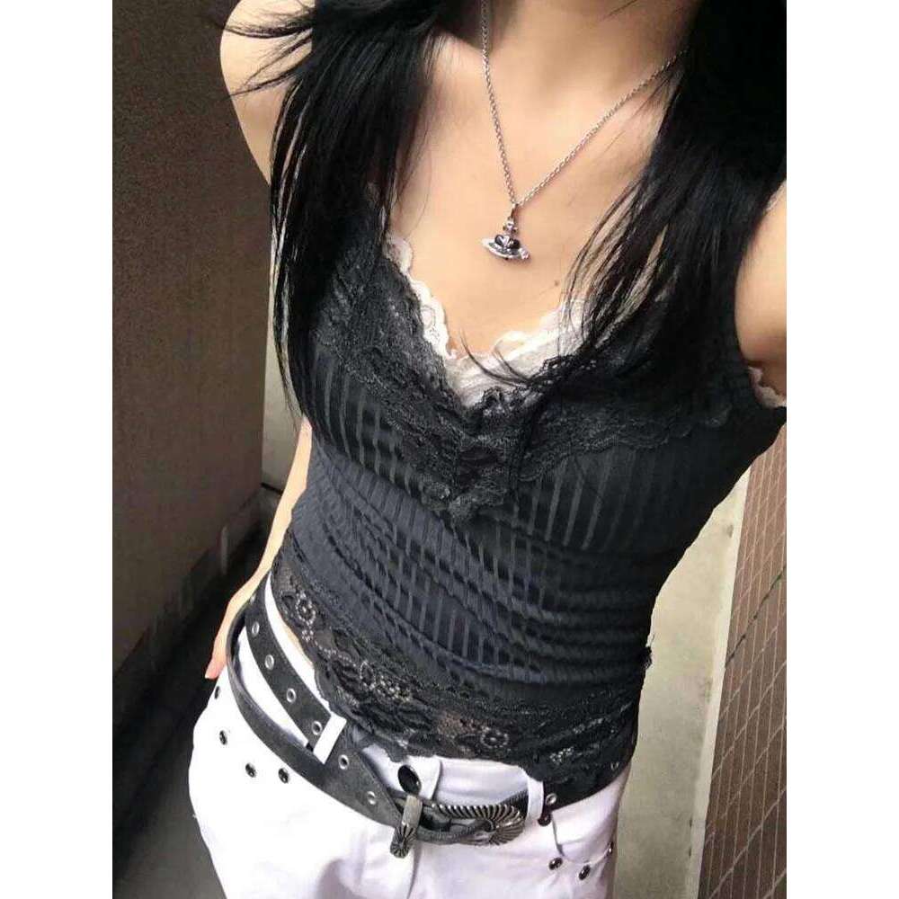 Retro V-neck lace small suspender pure desire style spicy girl black short vest top
