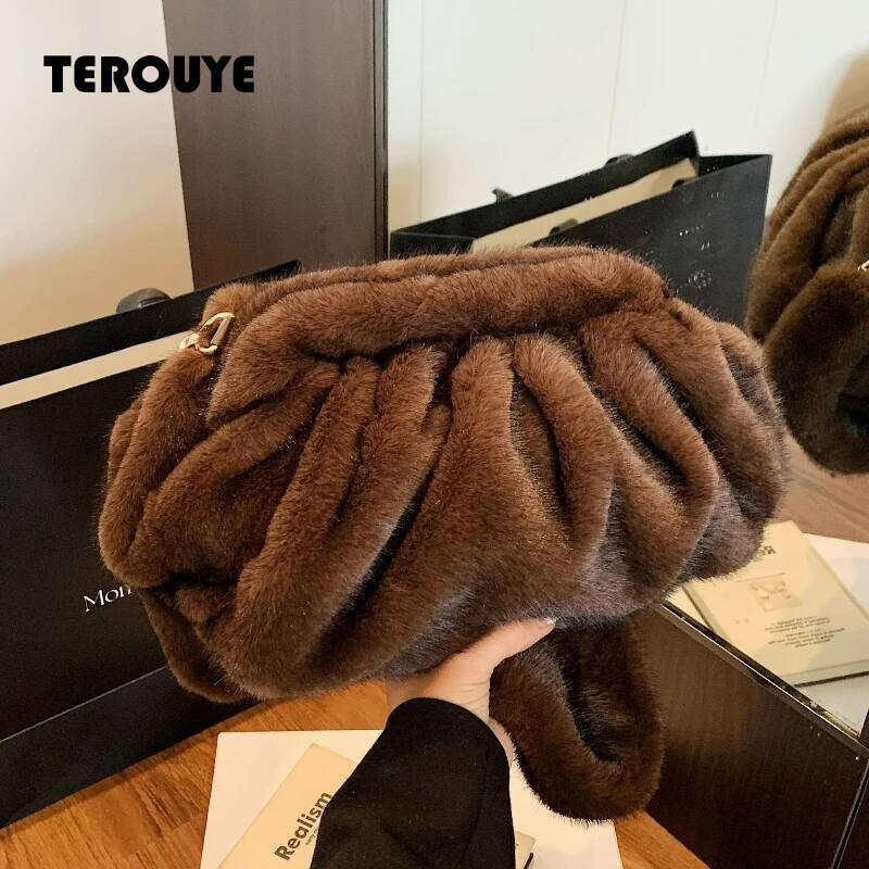 New Comfortable Versatile Texture Top Clutch Women Winter Fluffy Cloud Crossbody Retro Furry Commuting Storage Bag TEROUYE