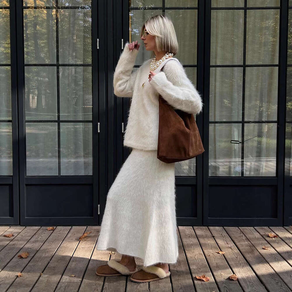 Design 2026 Spring Winter Ins Style Knitted Two-Piece Sweater Set for Women