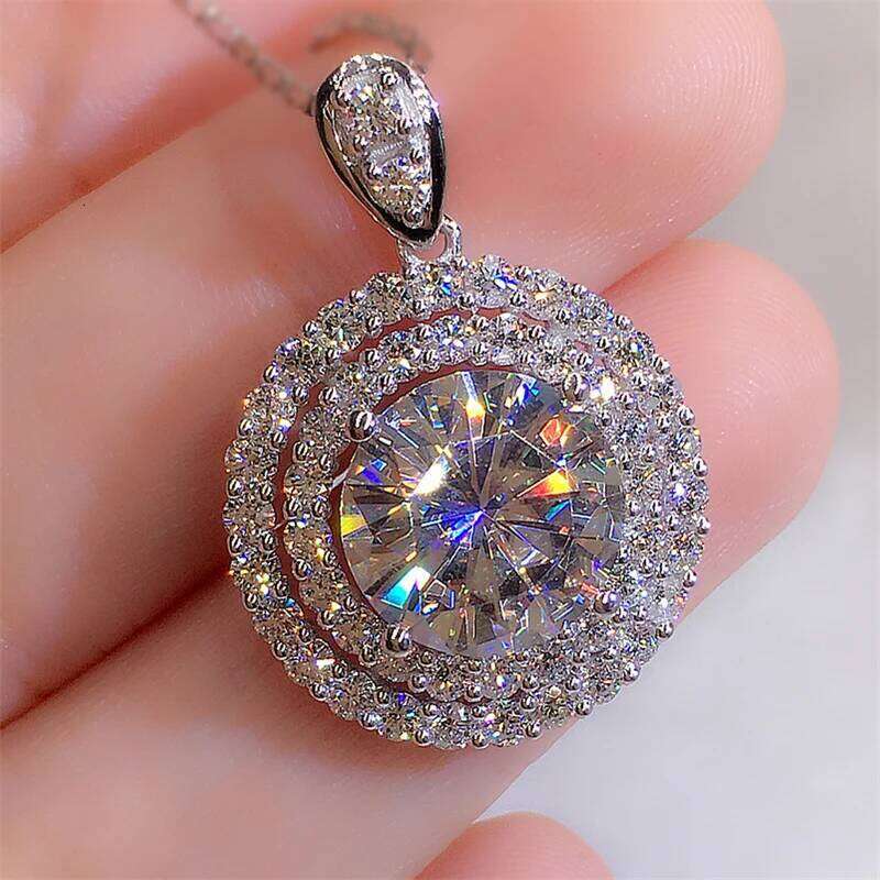Huitan Gorgeous Bridal Wedding Necklace Mosaic AAA Cubic Zirconia Round Pendant Elegant Women's Neck Accessories Fashion Jewelry