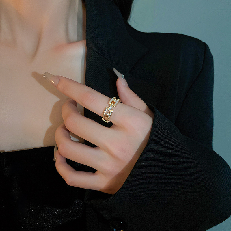 Luxury Brand Designer Jewelry Light Luxury Socialite Enamel Drop Glaze Inlaid Diamond H Letter Ring For Women Fashion High-End Geometric Adjustable Op