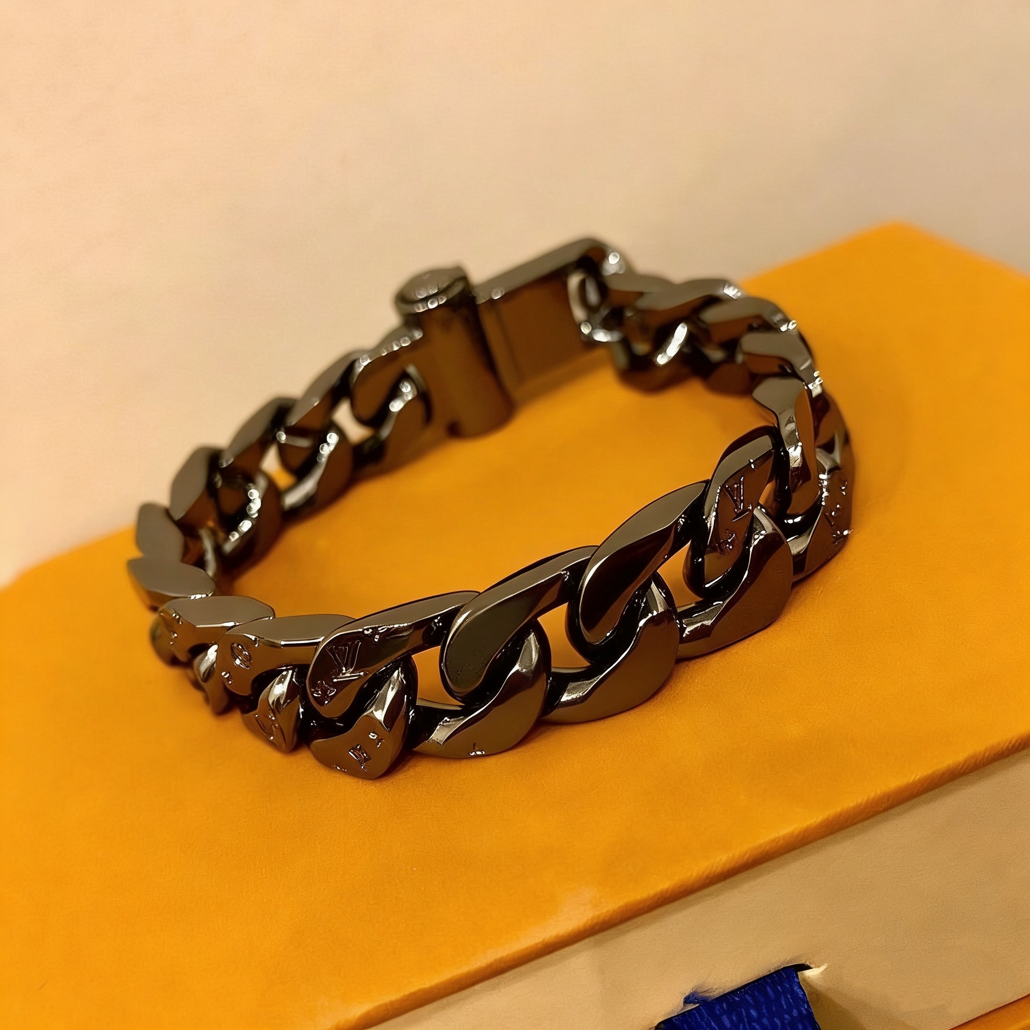 Stylish Titanium Alloy Jewelry Collection with Durable Craftsmanship BRA01