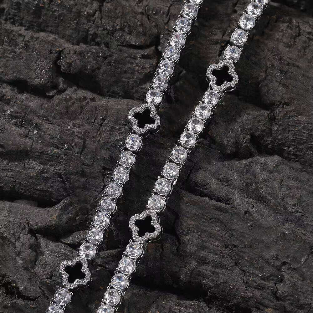 Platinum Hiphop Tennis Chain Necklace Fashion Four-Leaf Clover Design with VVS Moissanite, Suitable for Women