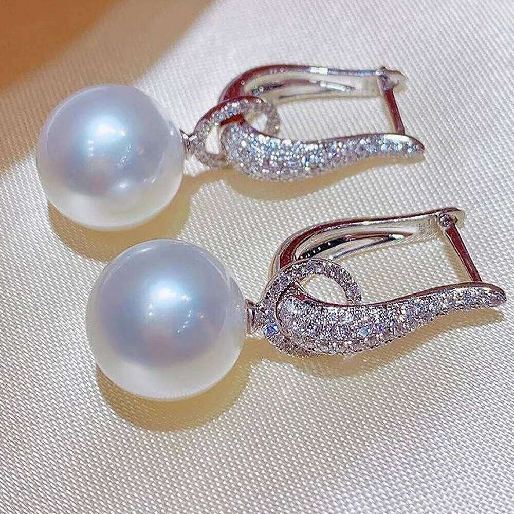 Huitan New Trend Imitation Pearl Dangle Earring for Women Luxury Silver Color Bling Cubic Zirconia Fashion Elegant Lady Jewelry