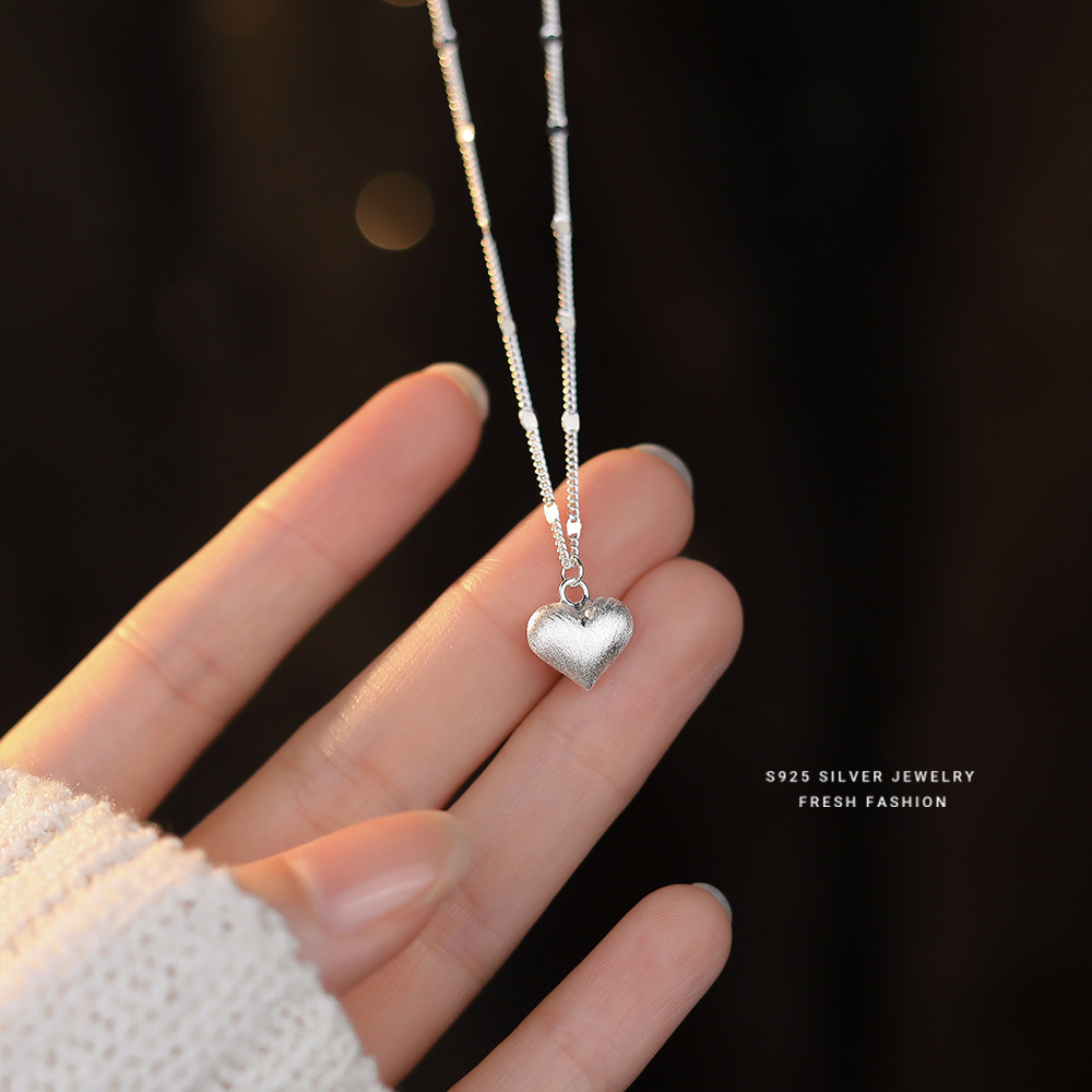 S925 Sterling Silver Brushed Heart Necklace Pendant for Women, Light Luxury, Niche, Simple, High-end, Heart-shaped, Versatile Collarbone Chain Wholesa
