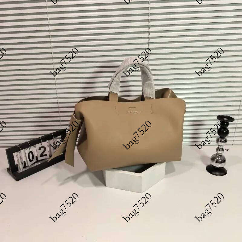 2026 new Swedish niche bow tote handbag, shoulder crossbody bucket bag, women's bag Pingshuo