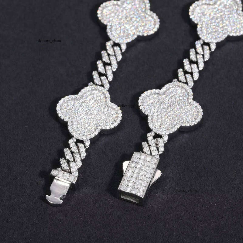VVS Moissanite S925 Silicon Stone Four-leaf Clover Cuban Chain Bracelet