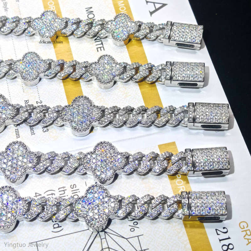 VVS Moissanite S925 Silver D VVS Hip Hop Silicon Stone Iced Four-Leaf Clover Cuban Chain Bracelet