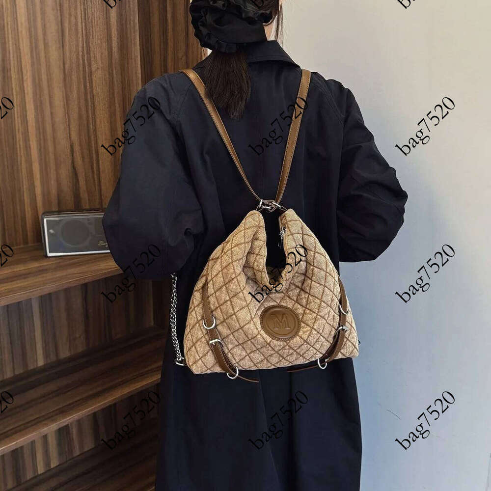 New Trendy Versatile Large-capacity Backpack Commuter 2026 Winter Designer Women's Retro Popular Bag This Year Pingshuo