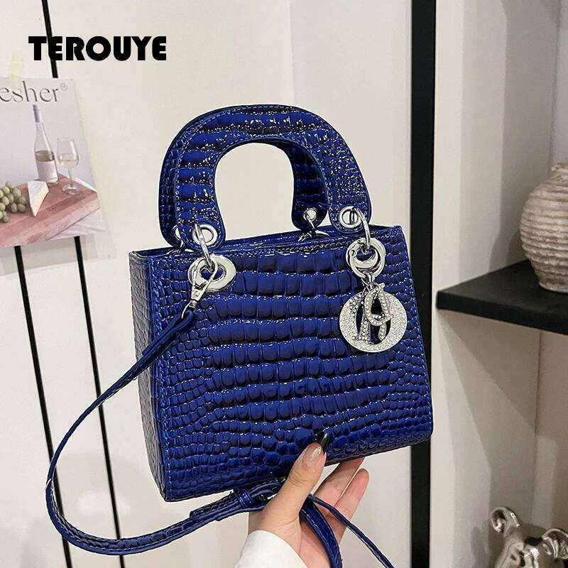 Fashionable Business Tote Bag Women, Luxury Commuter Large Capacity, Crossbody Handbag For Leisure Time TEROUYE