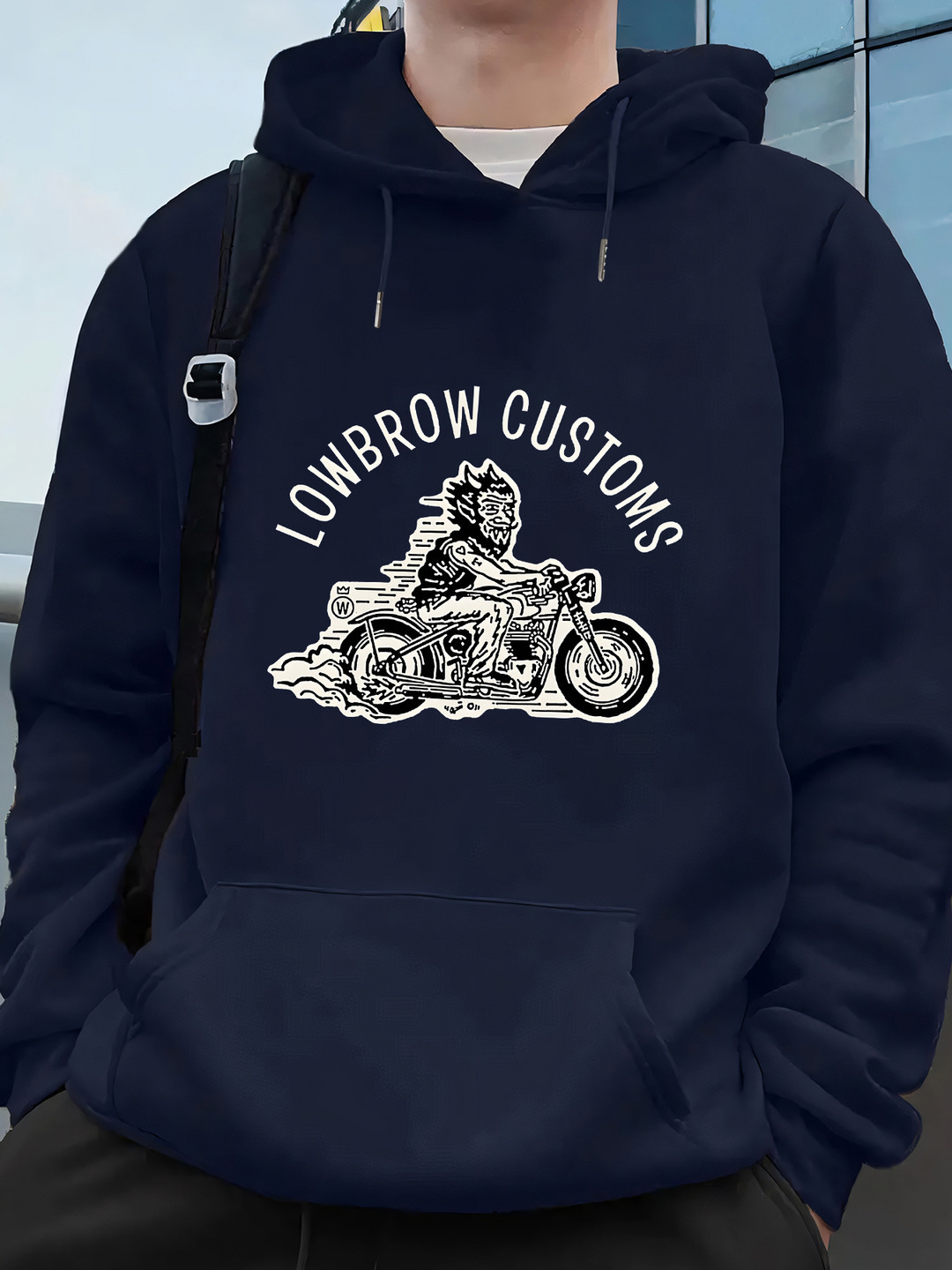 Patterned - Casual Long-Sleeve Pullover with a Front Pocket, Made from Soft Material, Perfect for The Essential Hoodie in Autumn And Winter.