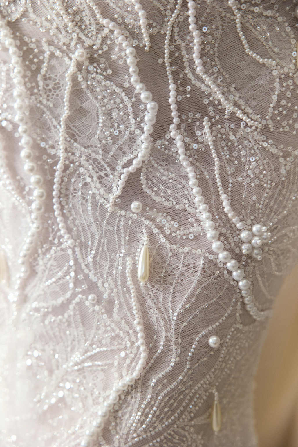 Luxury New Beads Lace Mermaid Wedding Dresses New Strapless White Bridal Gowns Zip Cocktail Dresses Customized