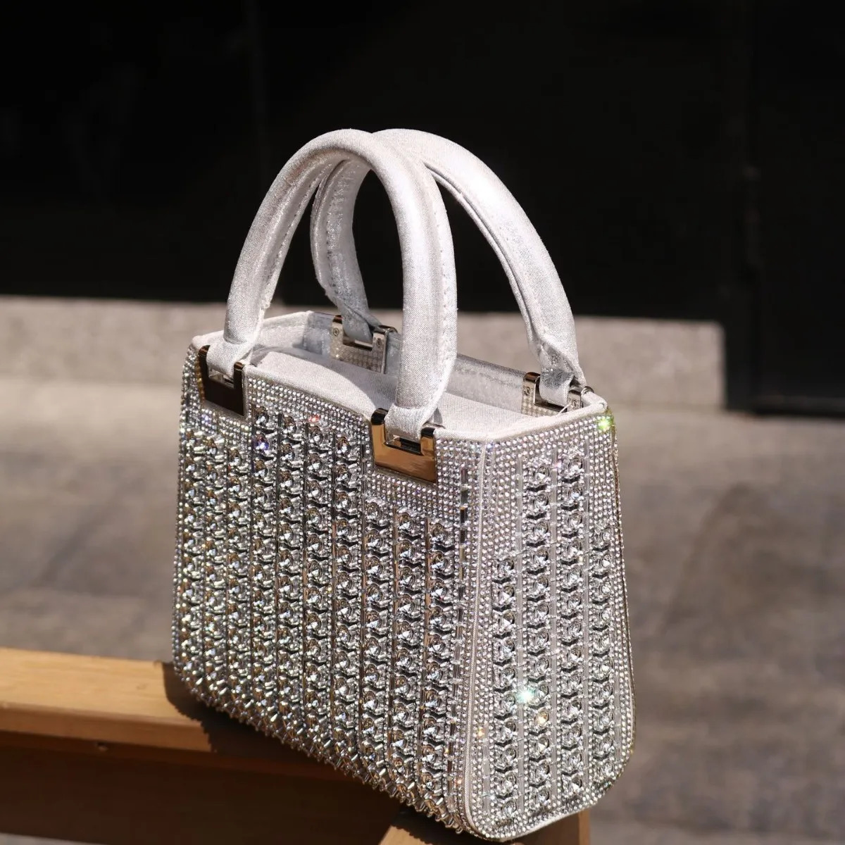 High-end Crystal Diamond Women Evening Clutch Bag Fashion Big Rhinestone Wedding Party Handbags Shoulder Bag 251231