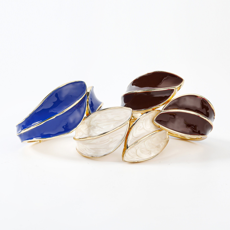 Cross-Border Hot-Selling New Leaf-Shaped Oil-Drip European and American Style Fashion Simple Women's Bracelet Niche Versatile