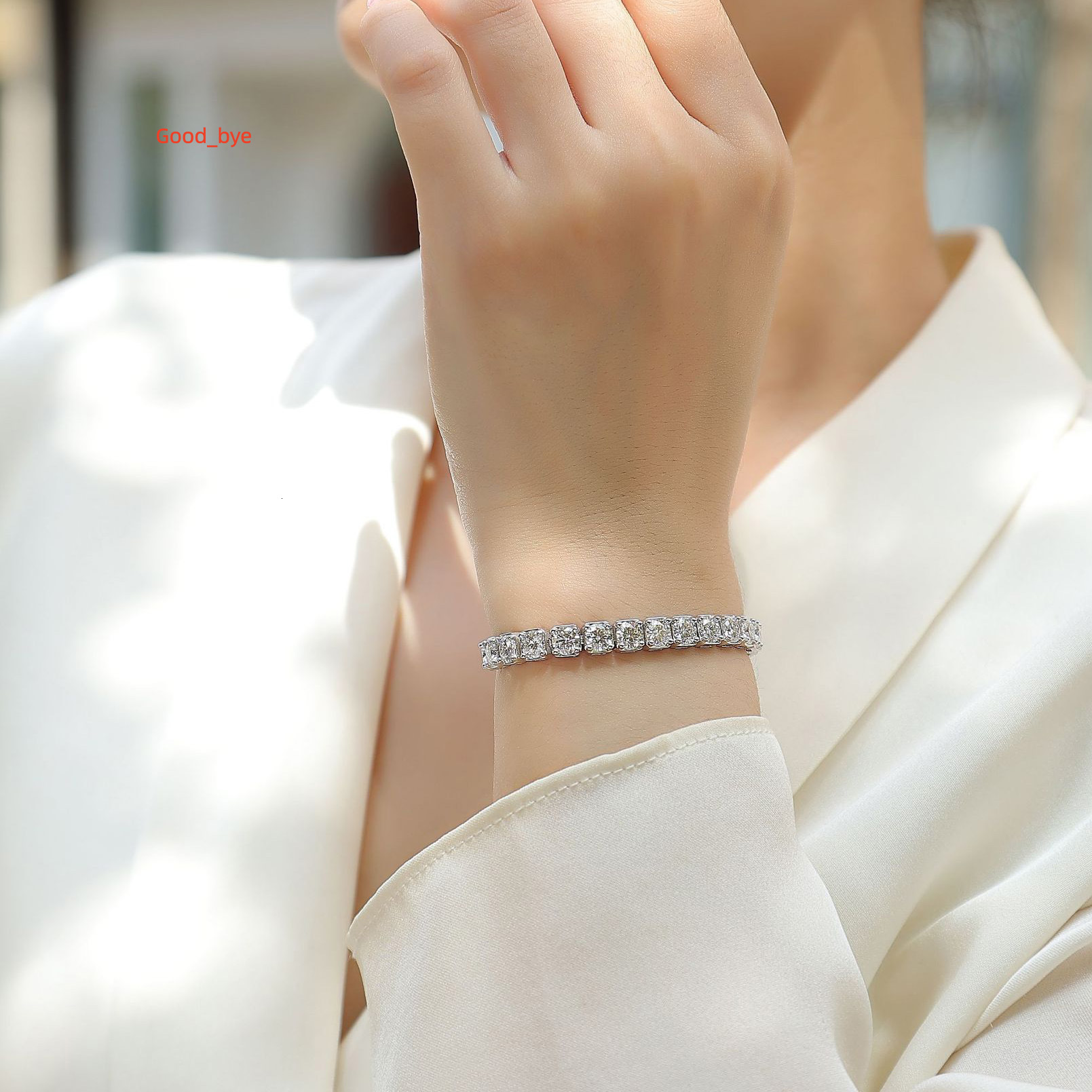 Shining Simple Luxury Geometric Platinum Plated Charm Adjustable Bracelet for Womens Anniversary